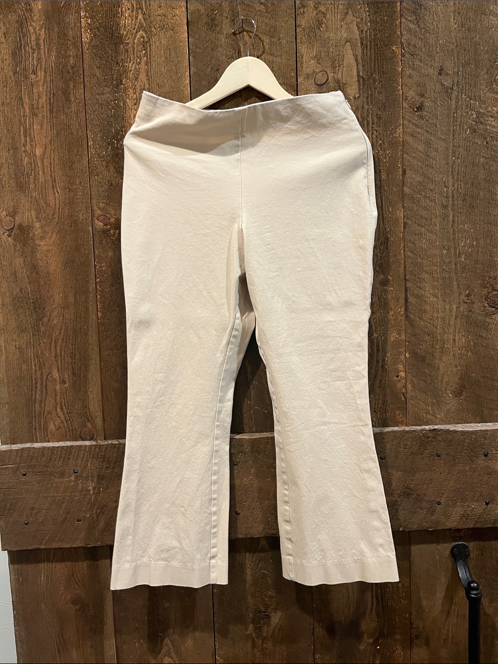 a new day Cream Cropped Flare Pull-On Women's Pants